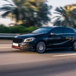Mercedes classe A de couleur noir dans le sud de la france