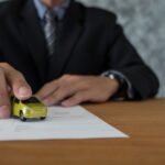 Voiture sans permis : obligations légales et solutions d'assurance à connaître